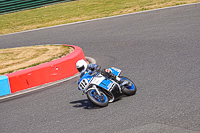 enduro-digital-images;event-digital-images;eventdigitalimages;mallory-park;mallory-park-photographs;mallory-park-trackday;mallory-park-trackday-photographs;no-limits-trackdays;peter-wileman-photography;racing-digital-images;trackday-digital-images;trackday-photos